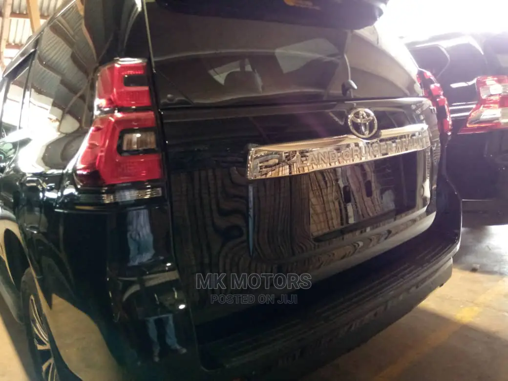 Toyota Land Cruiser Prado 2019 2.8 Black