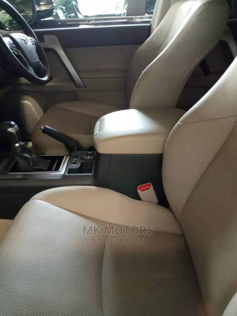 Toyota Land Cruiser Prado 2019 2.8 Black