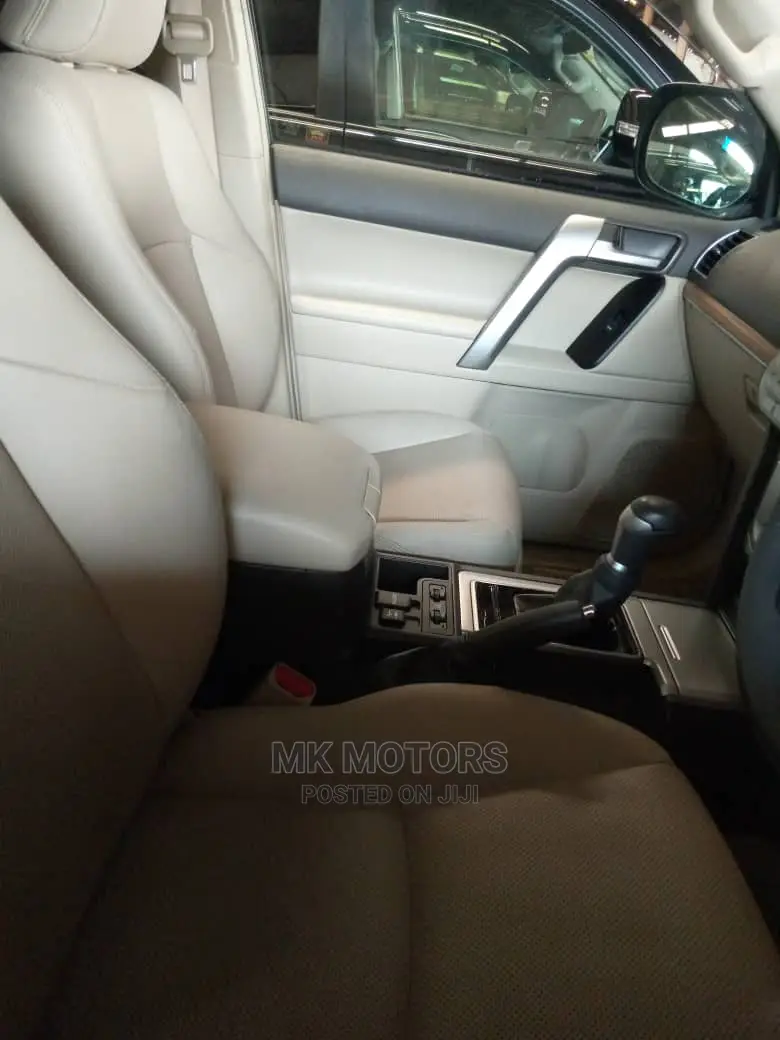 Toyota Land Cruiser Prado 2019 2.8 Black