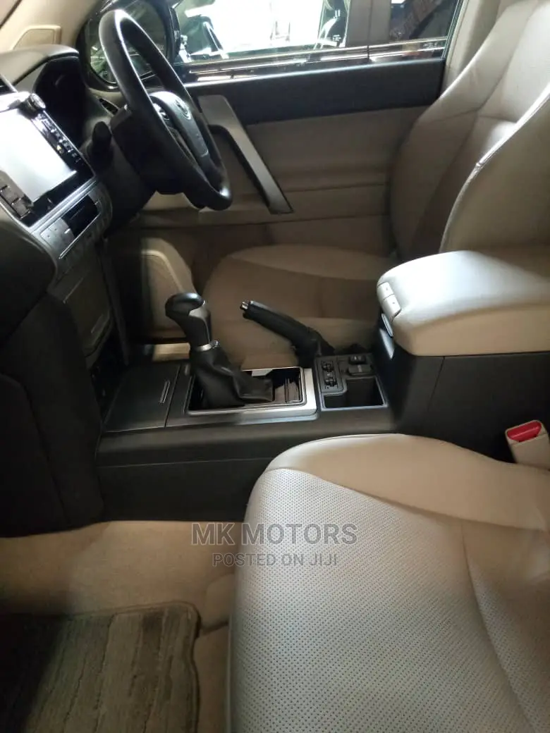Toyota Land Cruiser Prado 2019 2.8 Black