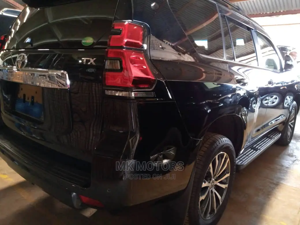 Toyota Land Cruiser Prado 2019 2.8 Black