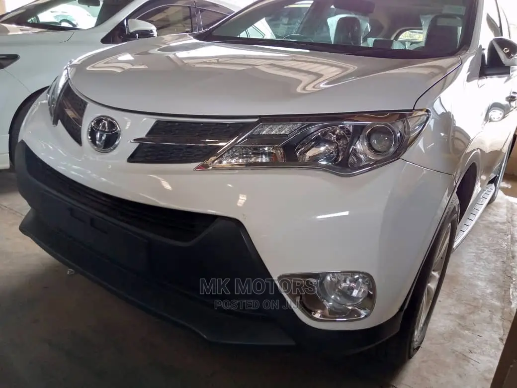 Toyota RAV4 2014 White