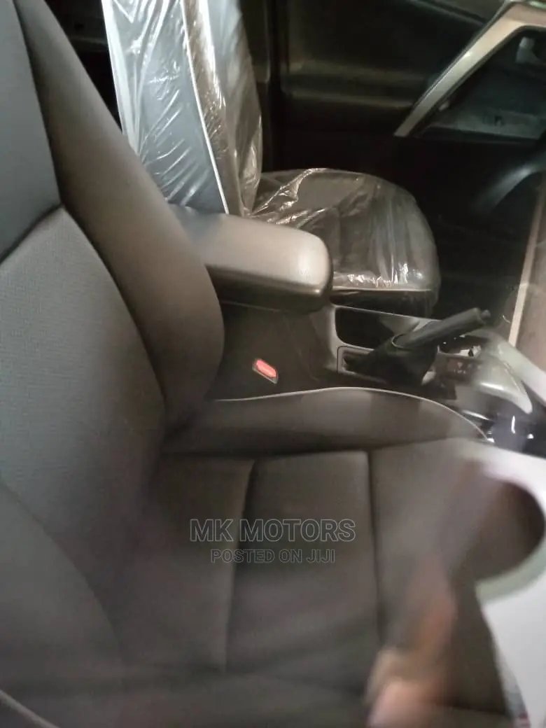 Toyota RAV4 2014 White