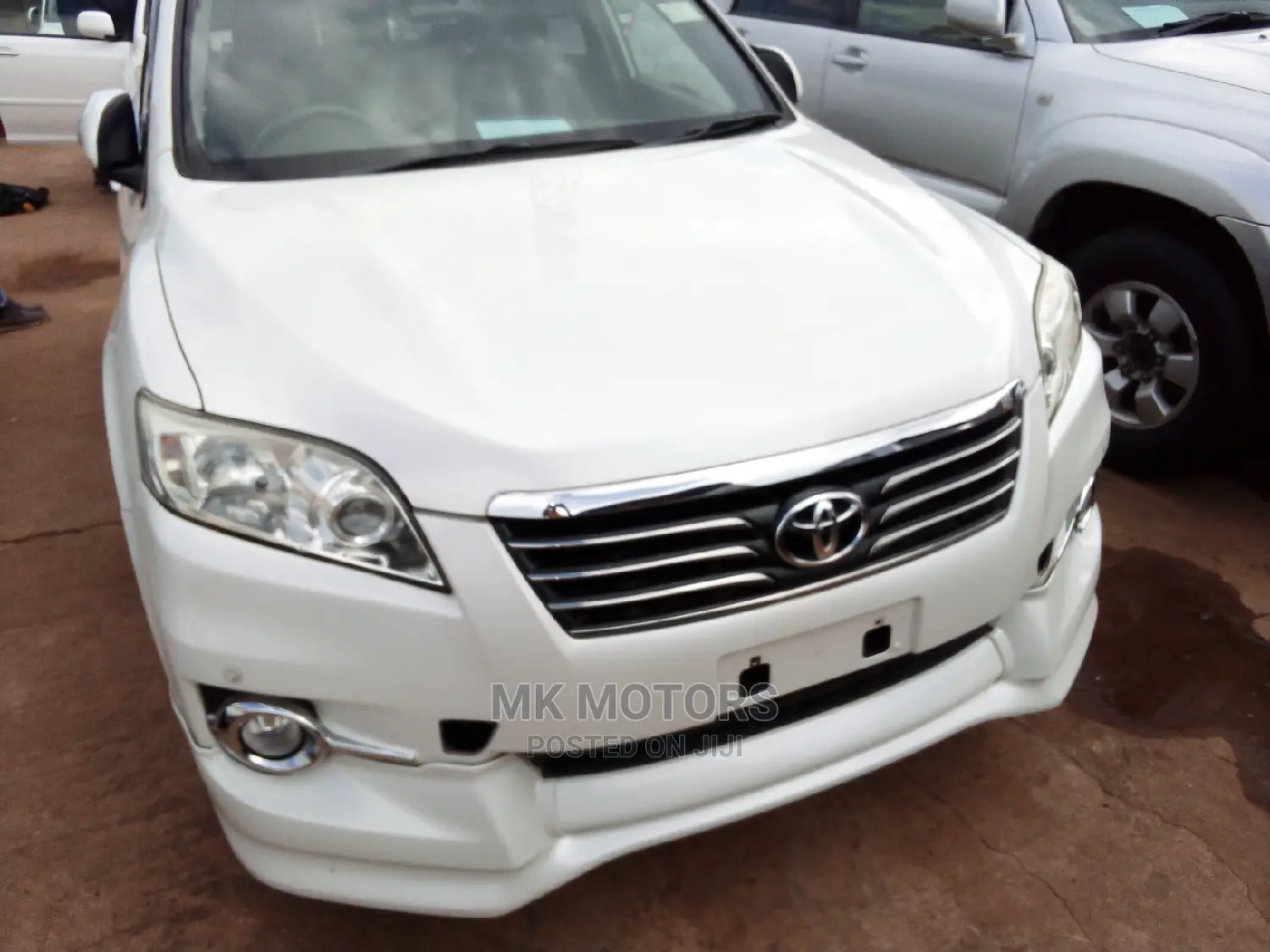 Toyota Vanguard 2009 White
