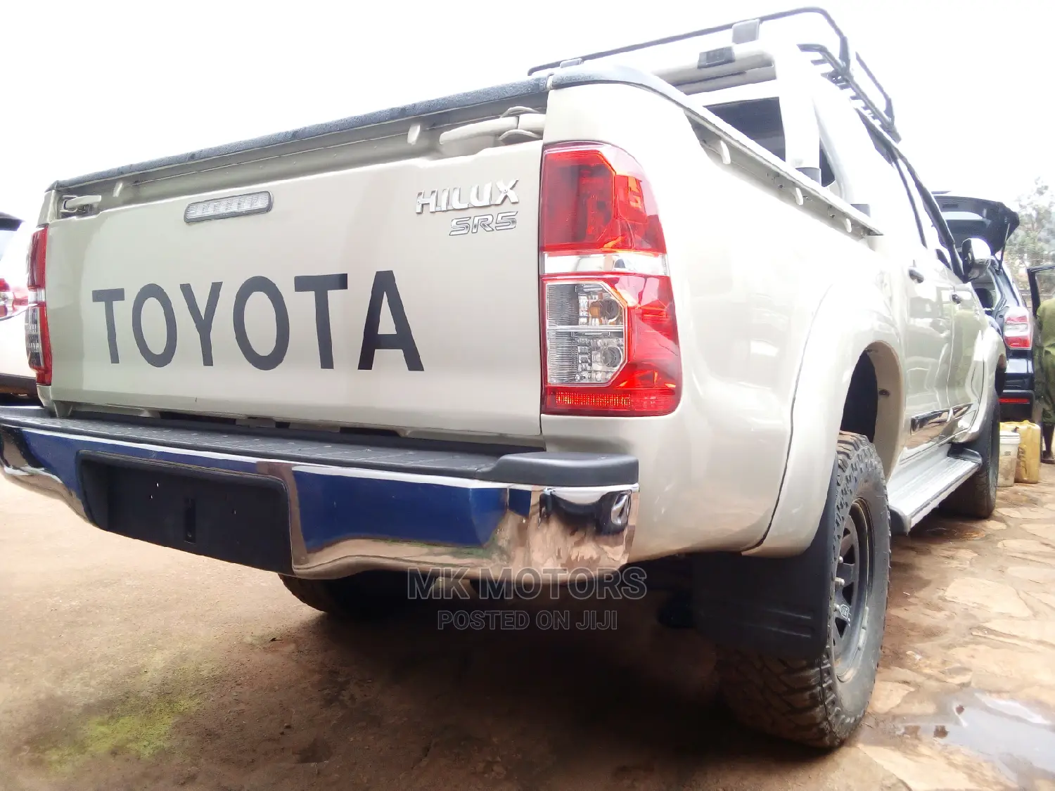 Toyota Hilux 2012 2.5 D-4d 4X4 SRX Gray