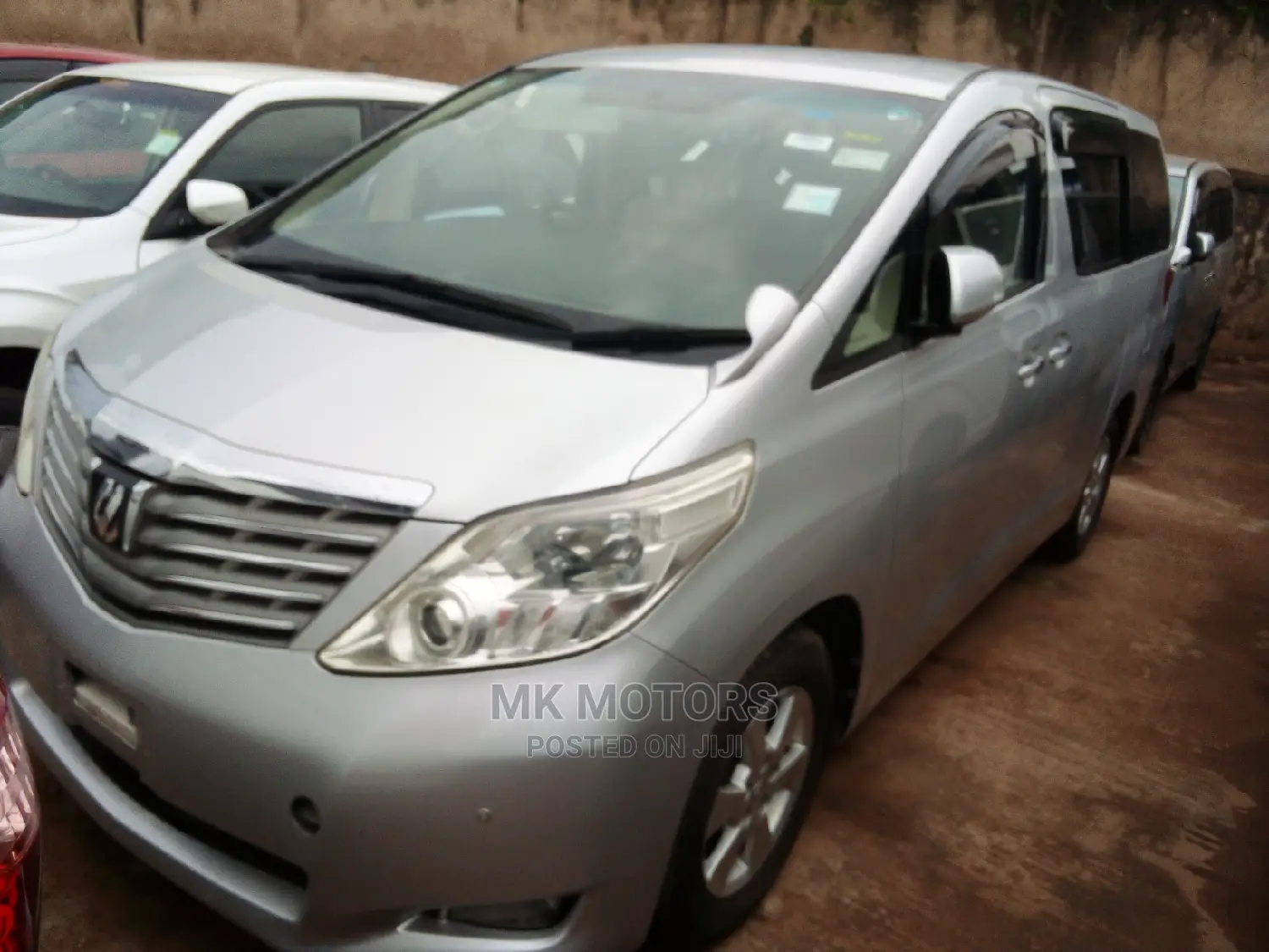 Toyota Alphard 2009 Silver