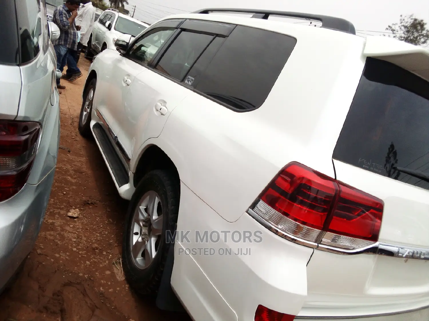 Toyota Land Cruiser 2018 White
