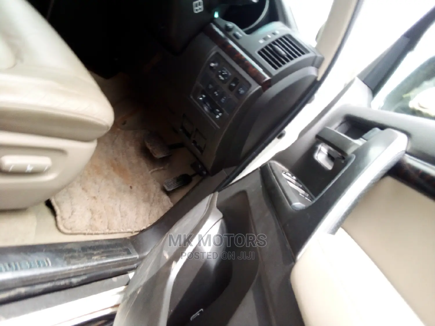 Toyota Land Cruiser 2018 White