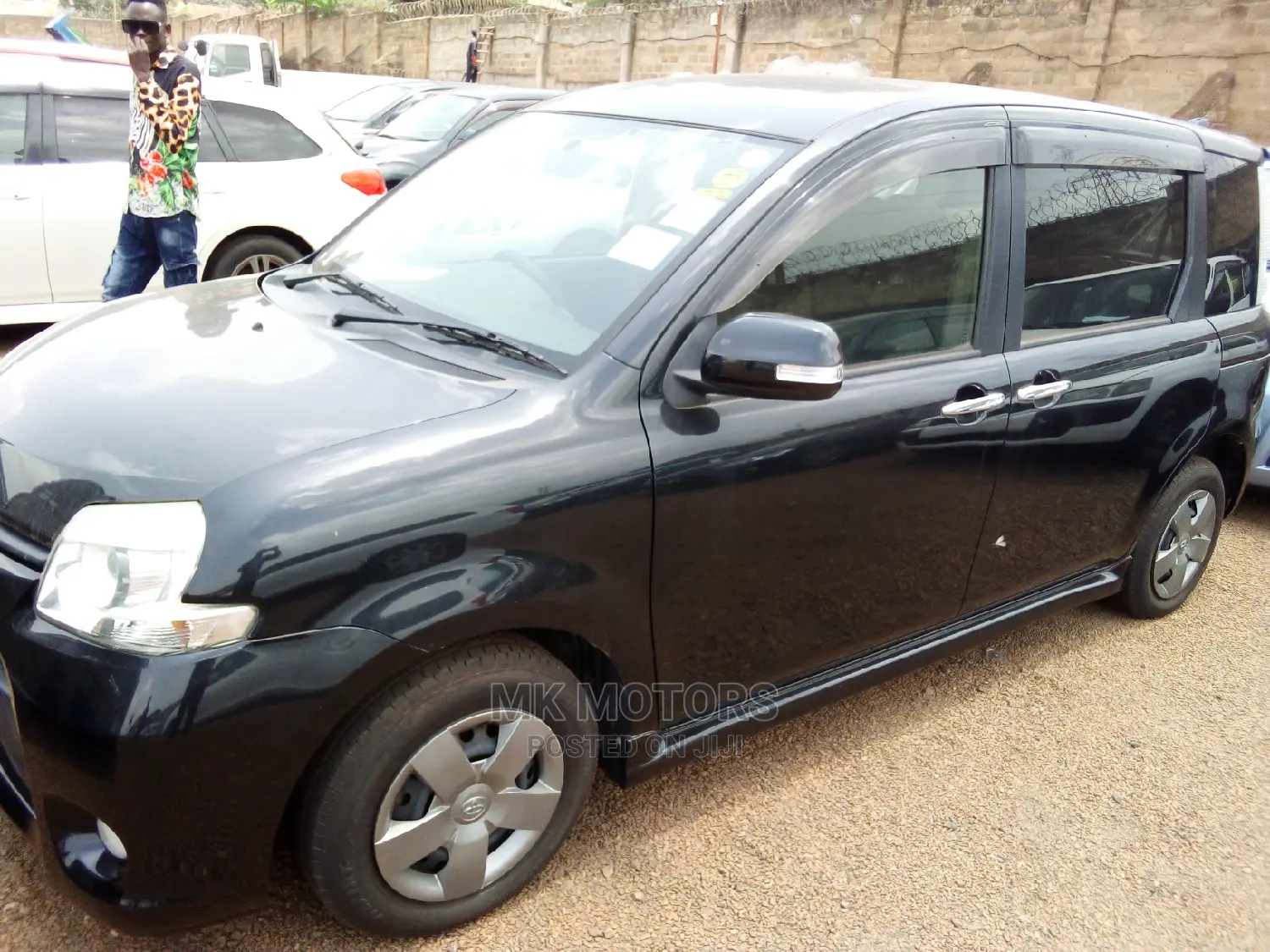 Toyota Sienta 2013 Black