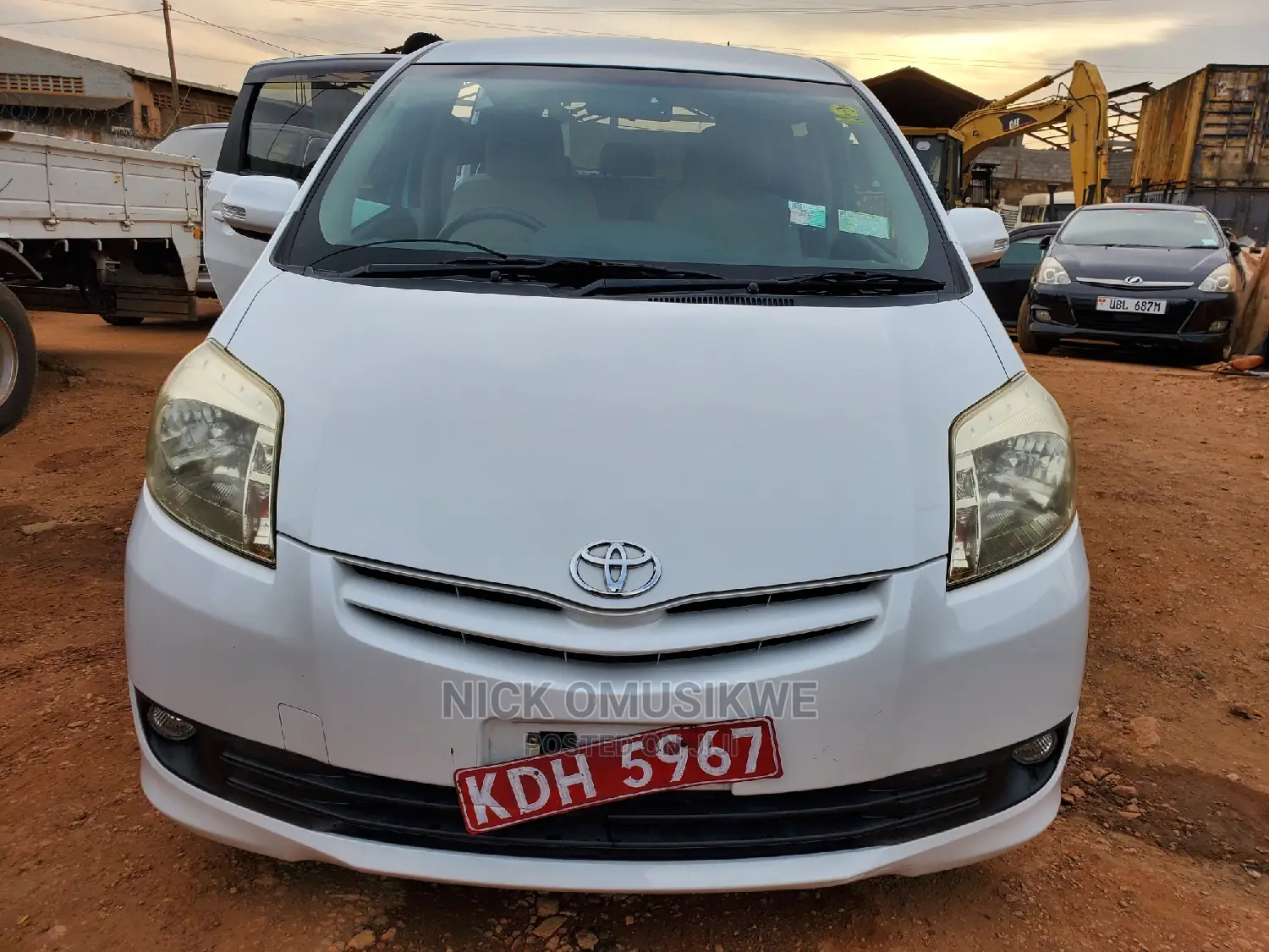 Toyota Passo Sette 1.5 AWD 2010 White