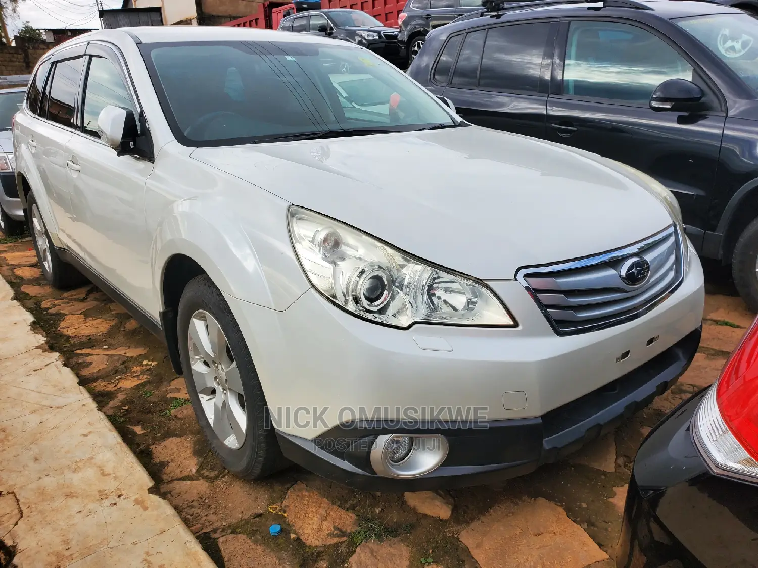 Subaru Outback 2.5i Premium 2010 White