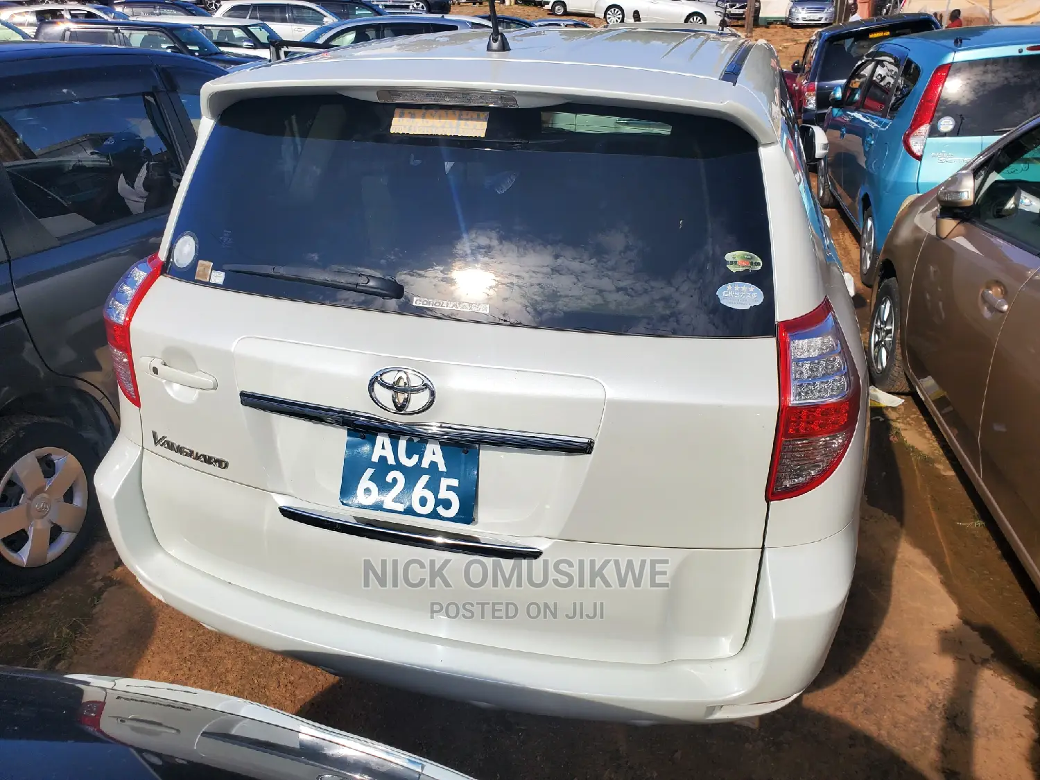 Toyota Vanguard 2009 White