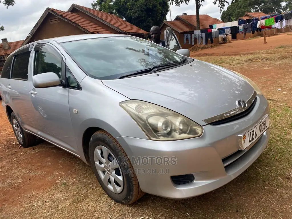 Toyota Wish 2007 Silver