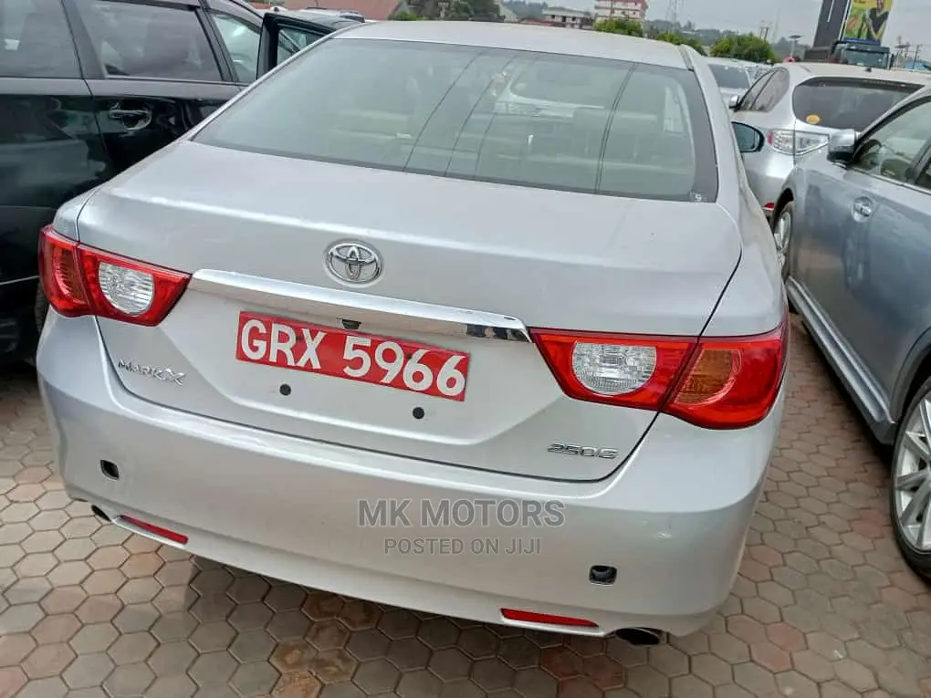 Toyota Mark X 2009 Silver