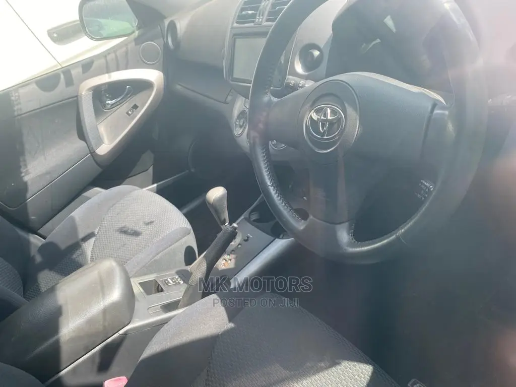 Toyota RAV4 2.4 2008 Black