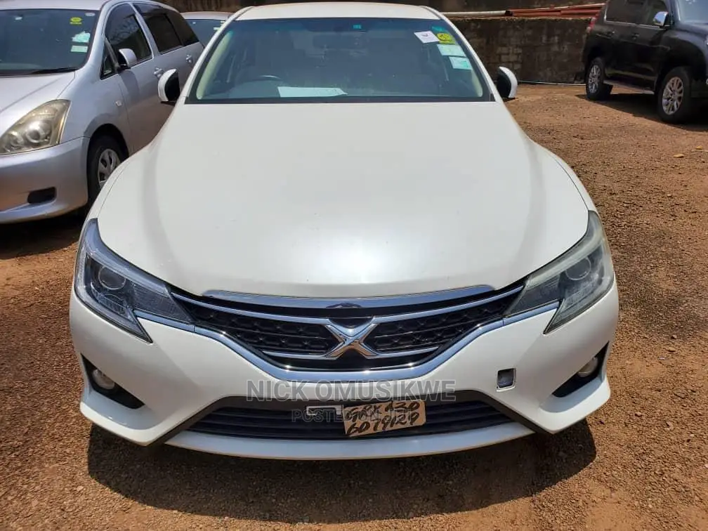 Toyota Mark X 2.5 AWD 2013 White