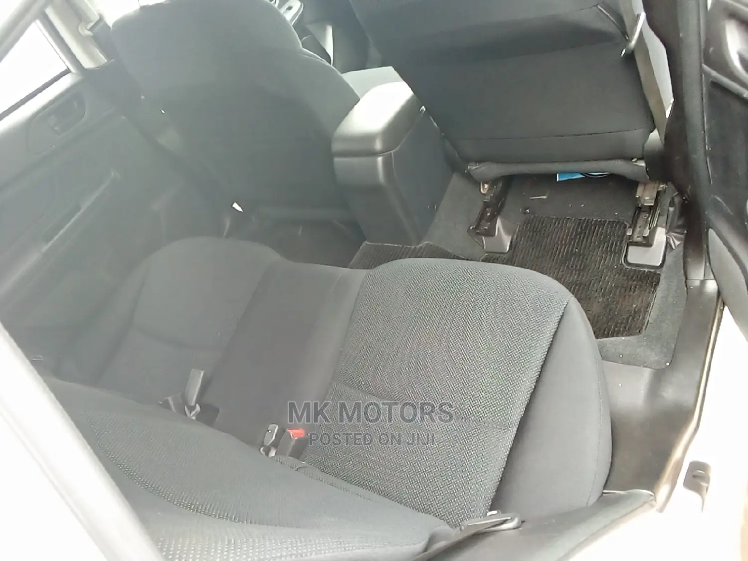 Subaru Impreza 2.0i 4-Dr 2013 White