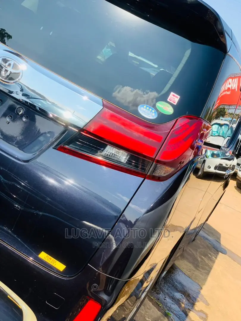 Toyota Alphard 2015 Black