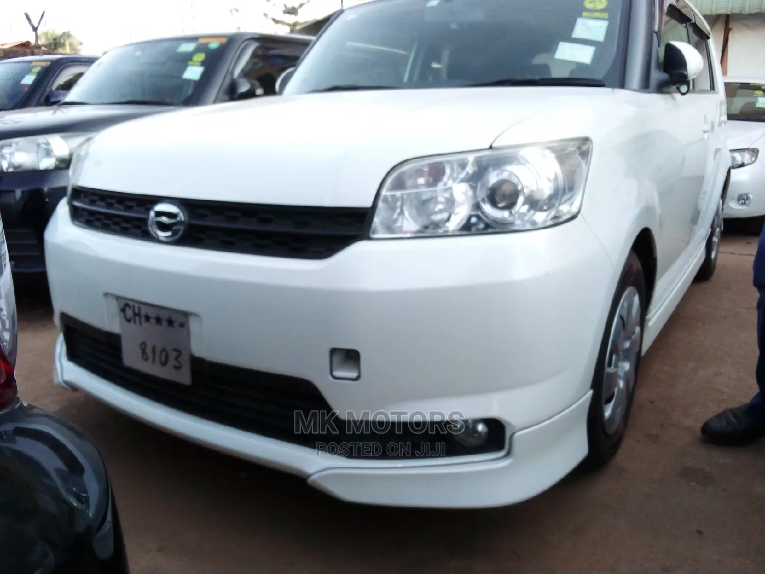 Toyota Passo Sette 1.5 FWD 2011 Silver