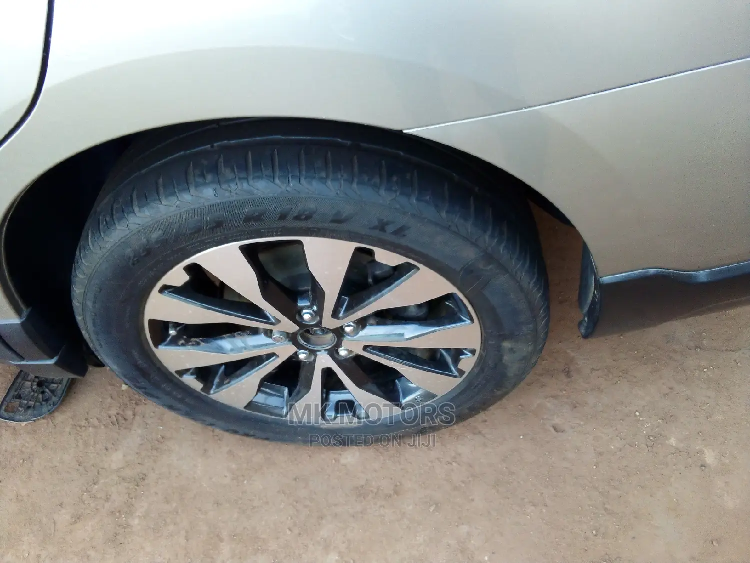 Subaru Outback 2.5i AWD 2017 Gray