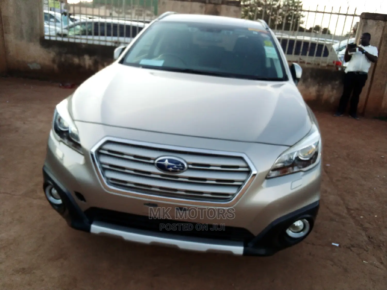 Subaru Outback 2.5i AWD 2017 Gray