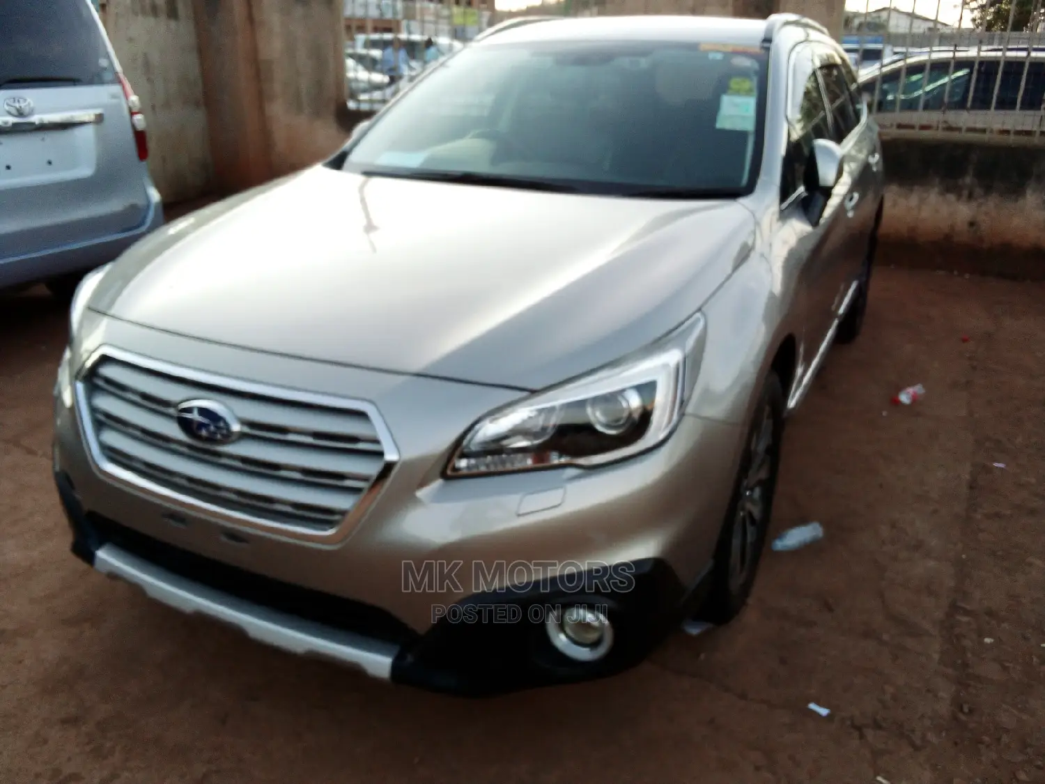 Subaru Outback 2.5i AWD 2017 Gray