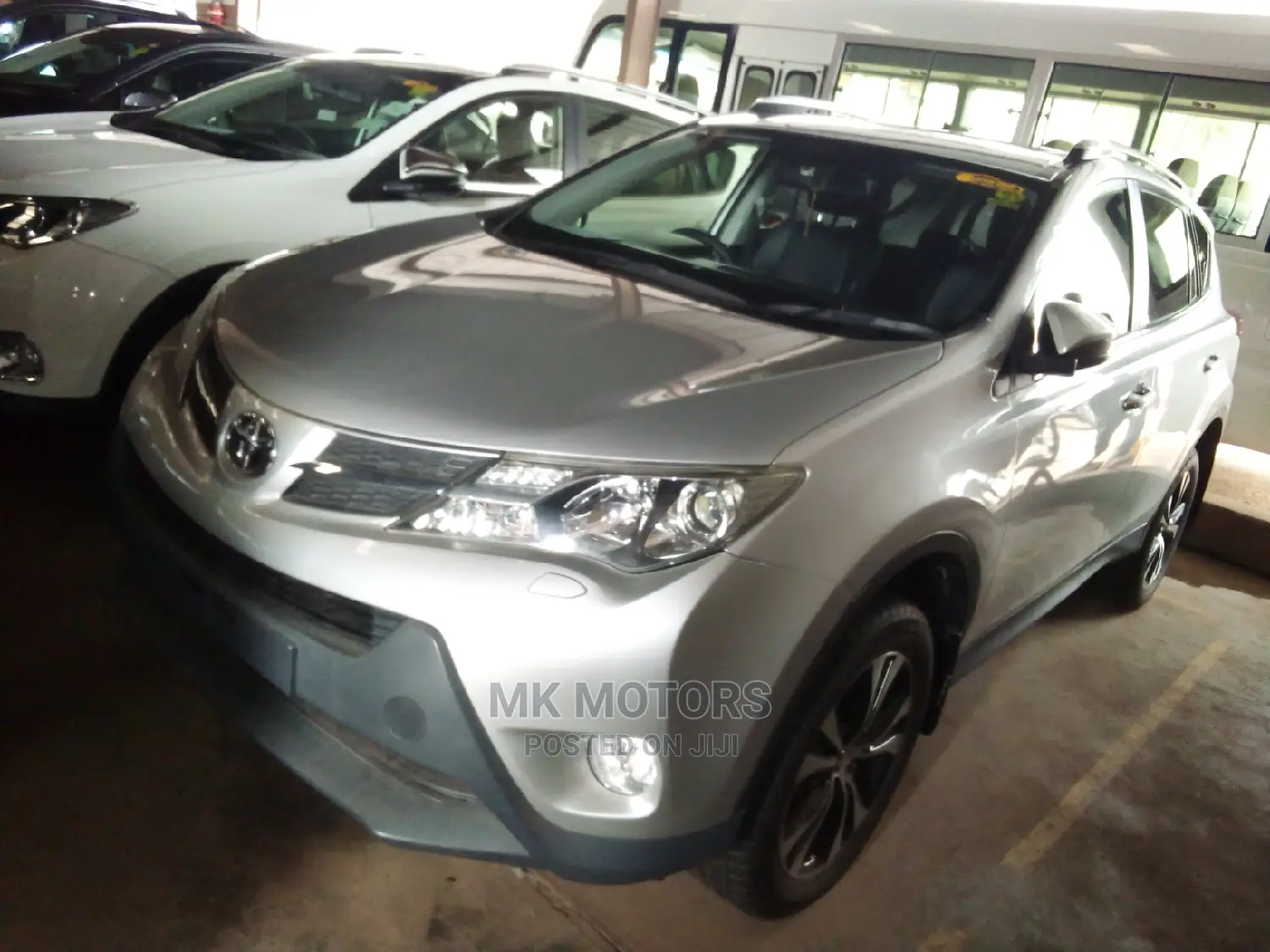 Toyota RAV4 LE 4dr SUV (2.5L 4cyl 6A) 2015 Silver