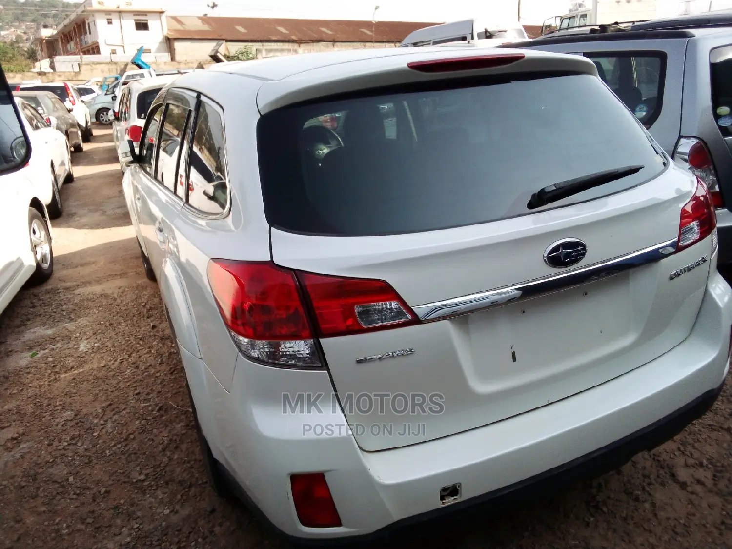Subaru Outback 2.5 2009 White