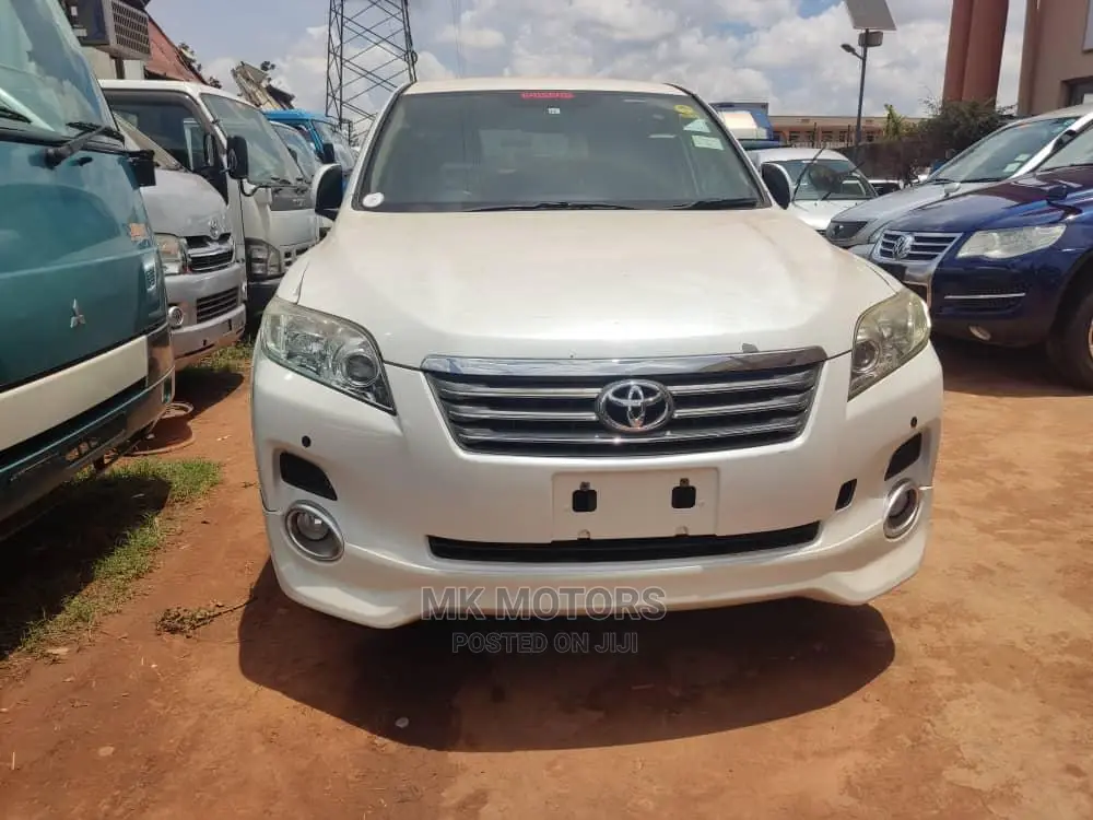 Toyota Vanguard 2007 White