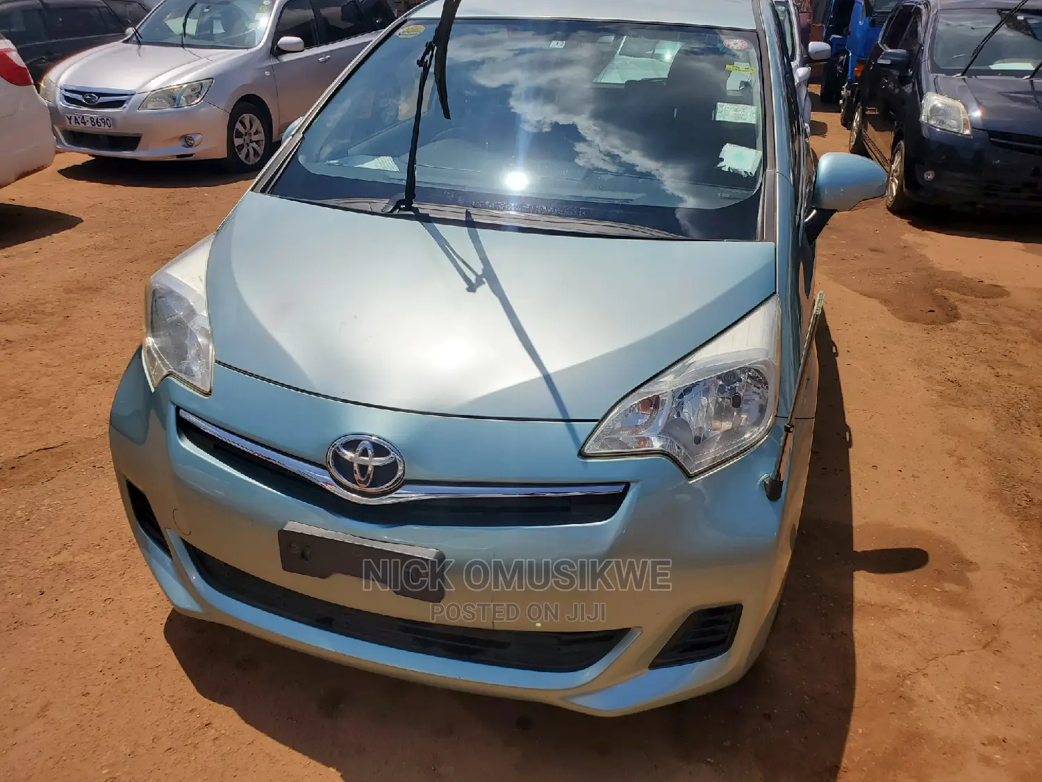 Toyota Ractis 1.5 AWD 2012 Blue