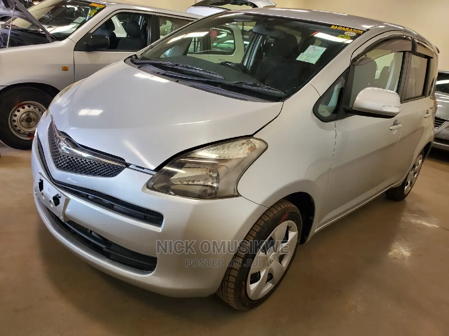 Toyota Ractis 1.5 AWD 2007 Silver