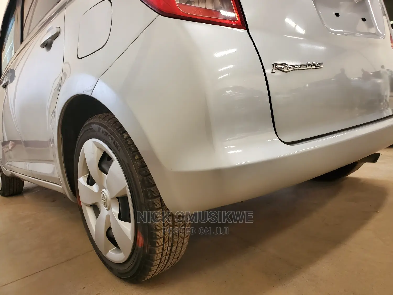 Toyota Ractis 1.5 AWD 2007 Silver