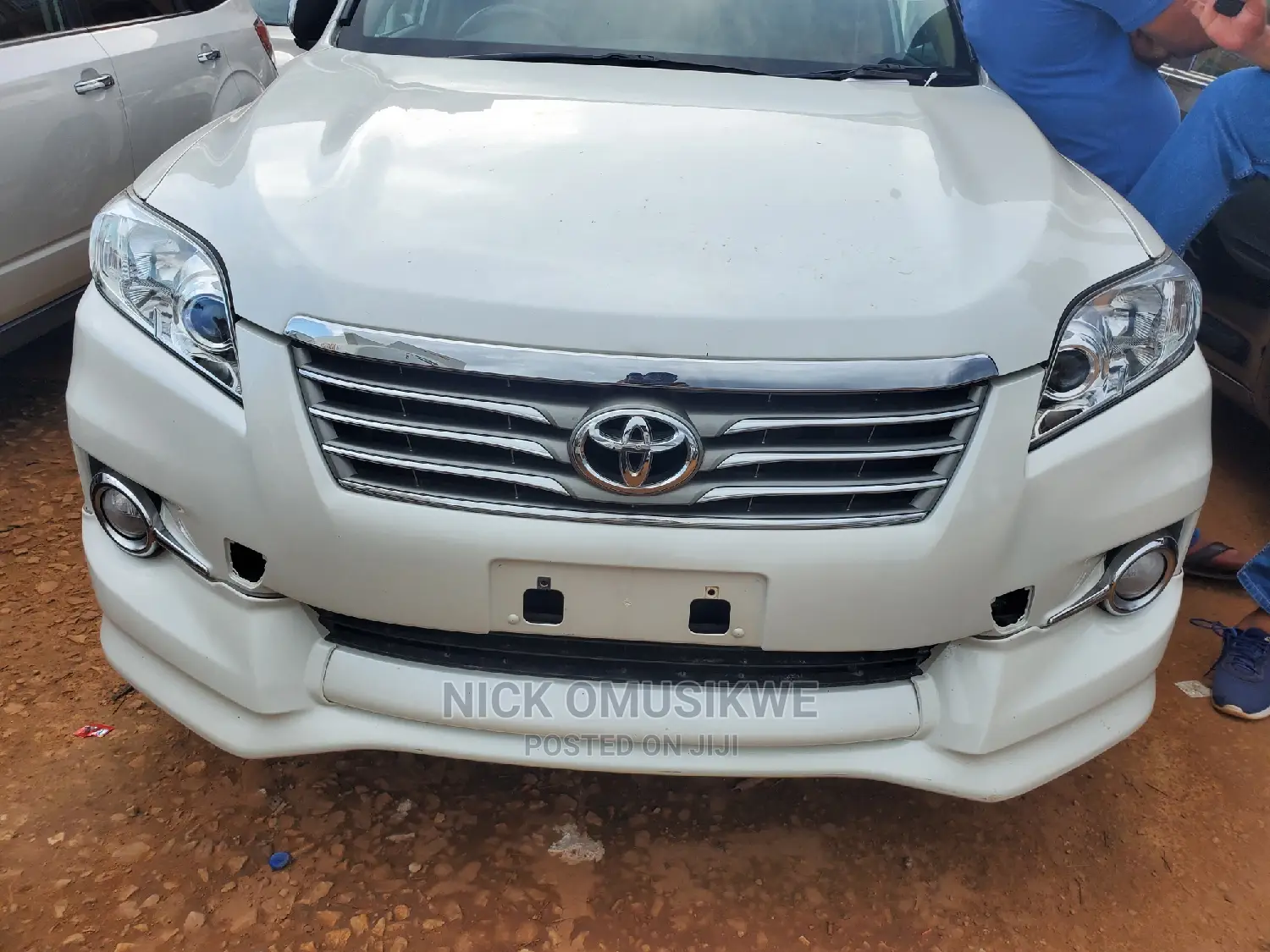 Toyota Vanguard 2011 Off White