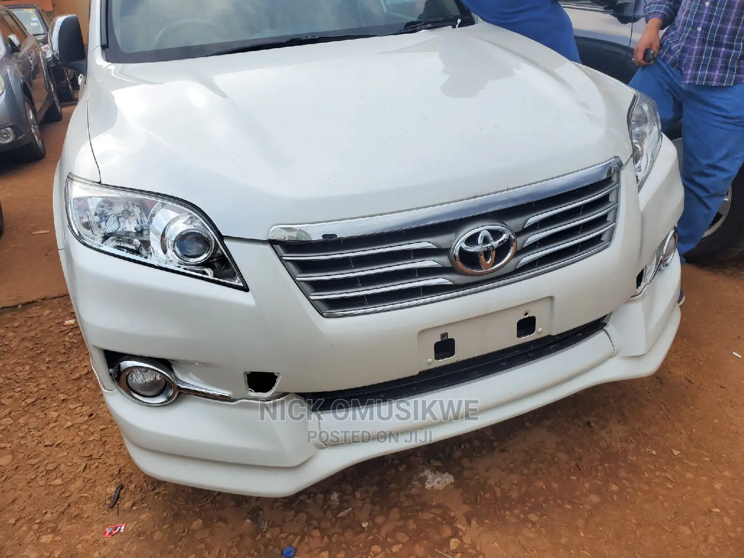Toyota Vanguard 2011 Off White
