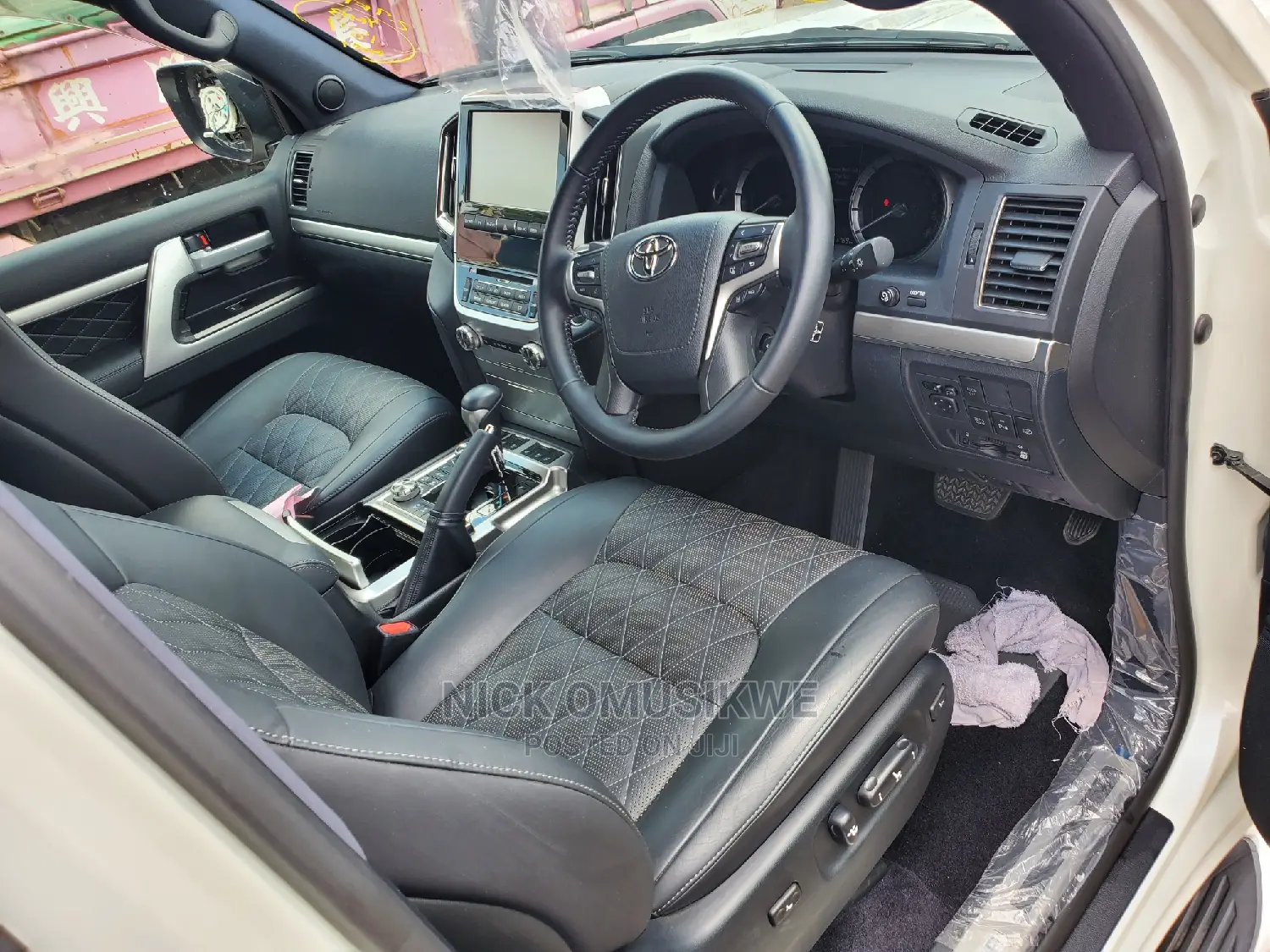 Toyota Land Cruiser 4.6 V8