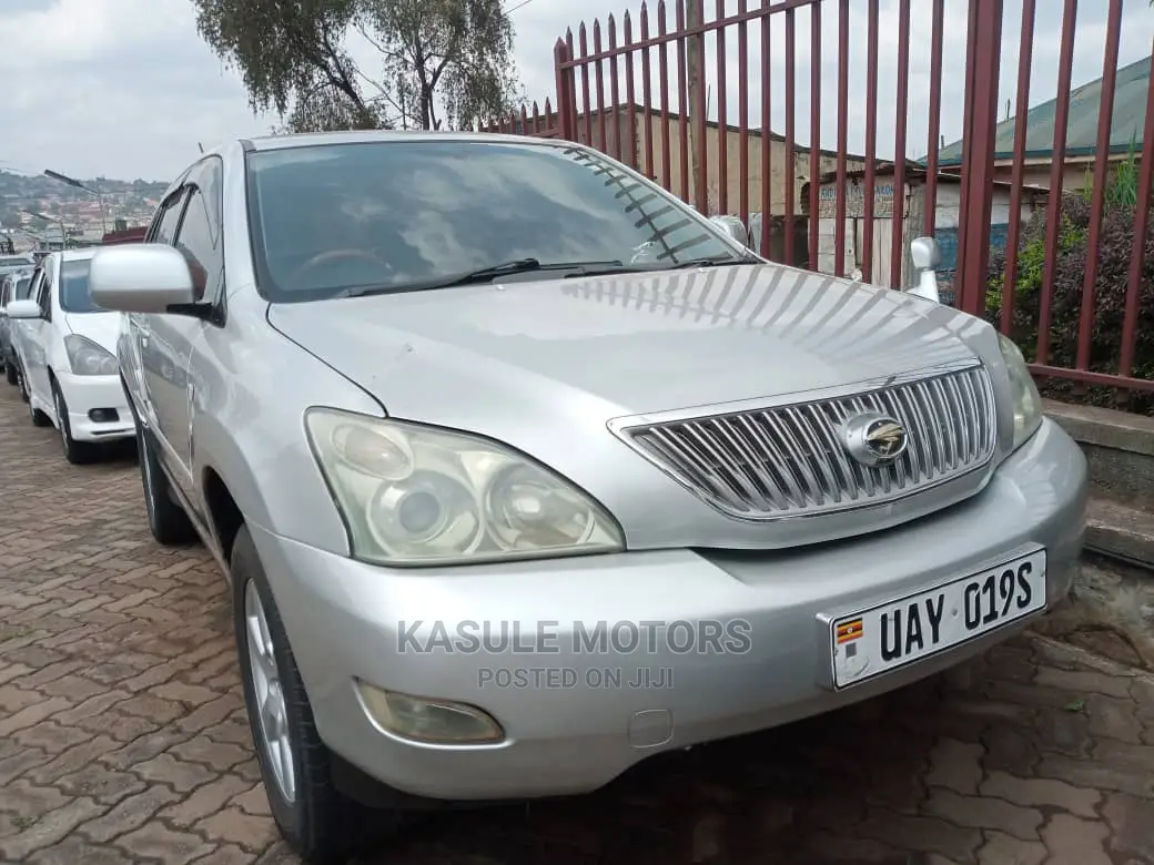 Toyota Harrier 2010 Silver