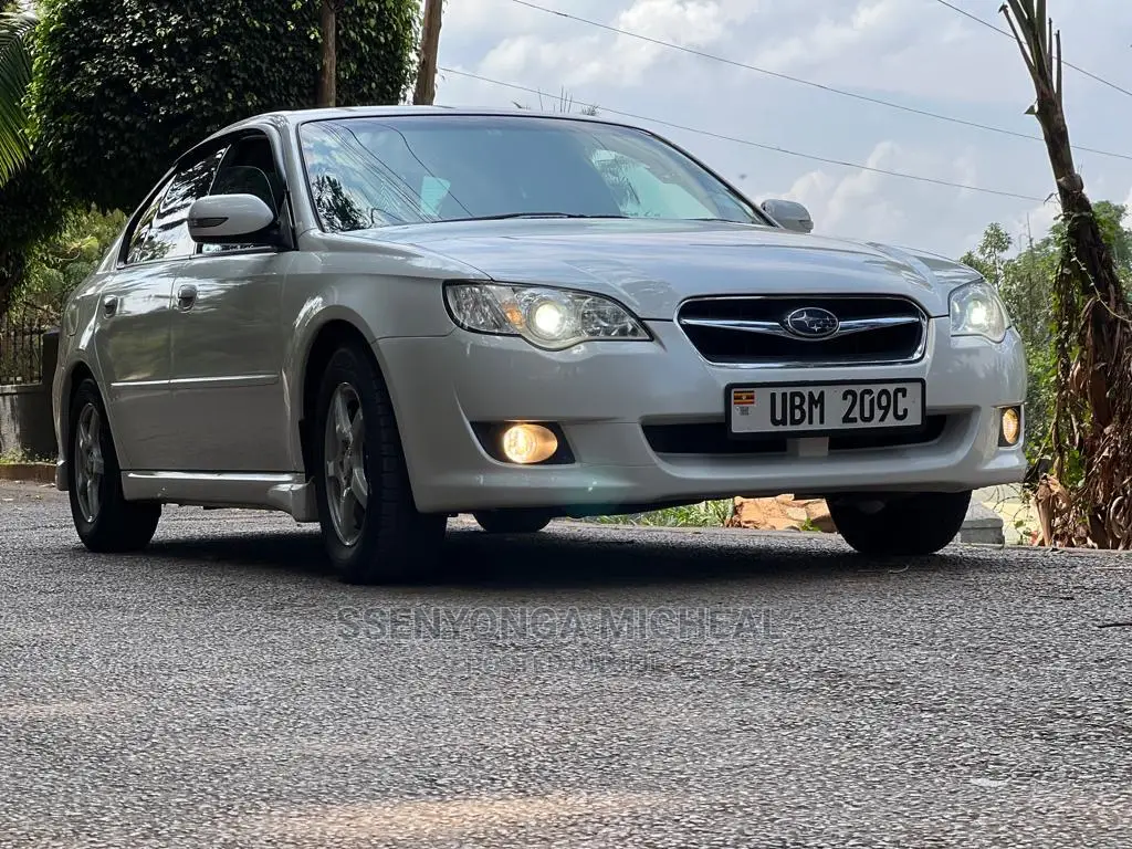 Subaru Legacy 2008 White