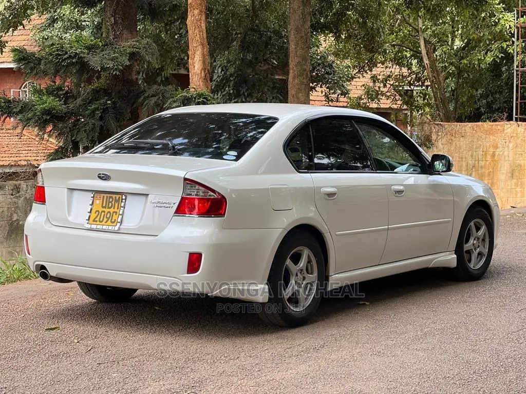 Subaru Legacy 2008 White