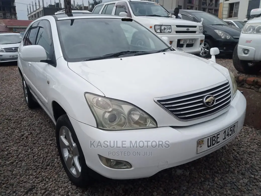 Toyota Harrier 2007 Off White