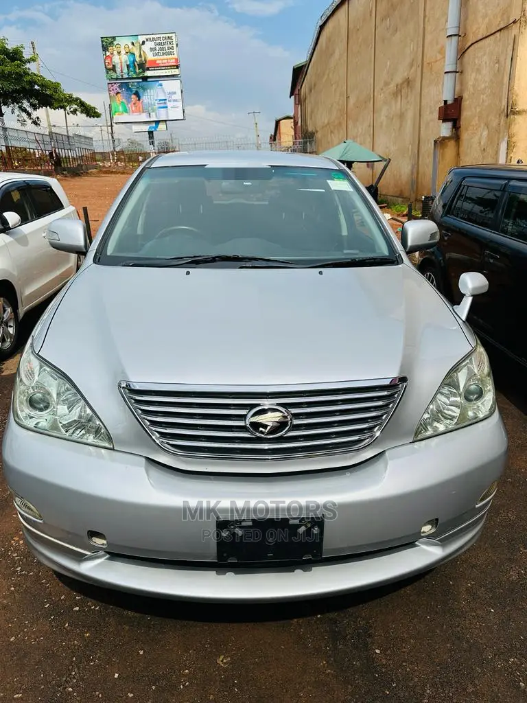 Toyota Harrier 2.4 2010 Silver