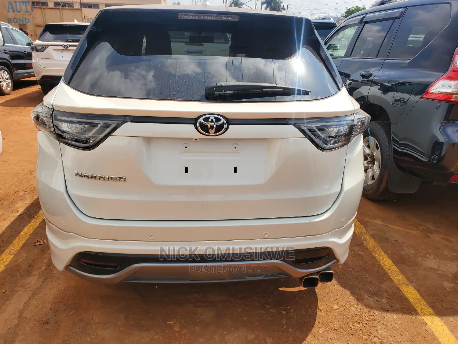 Toyota Harrier 2.0 2014 Off white