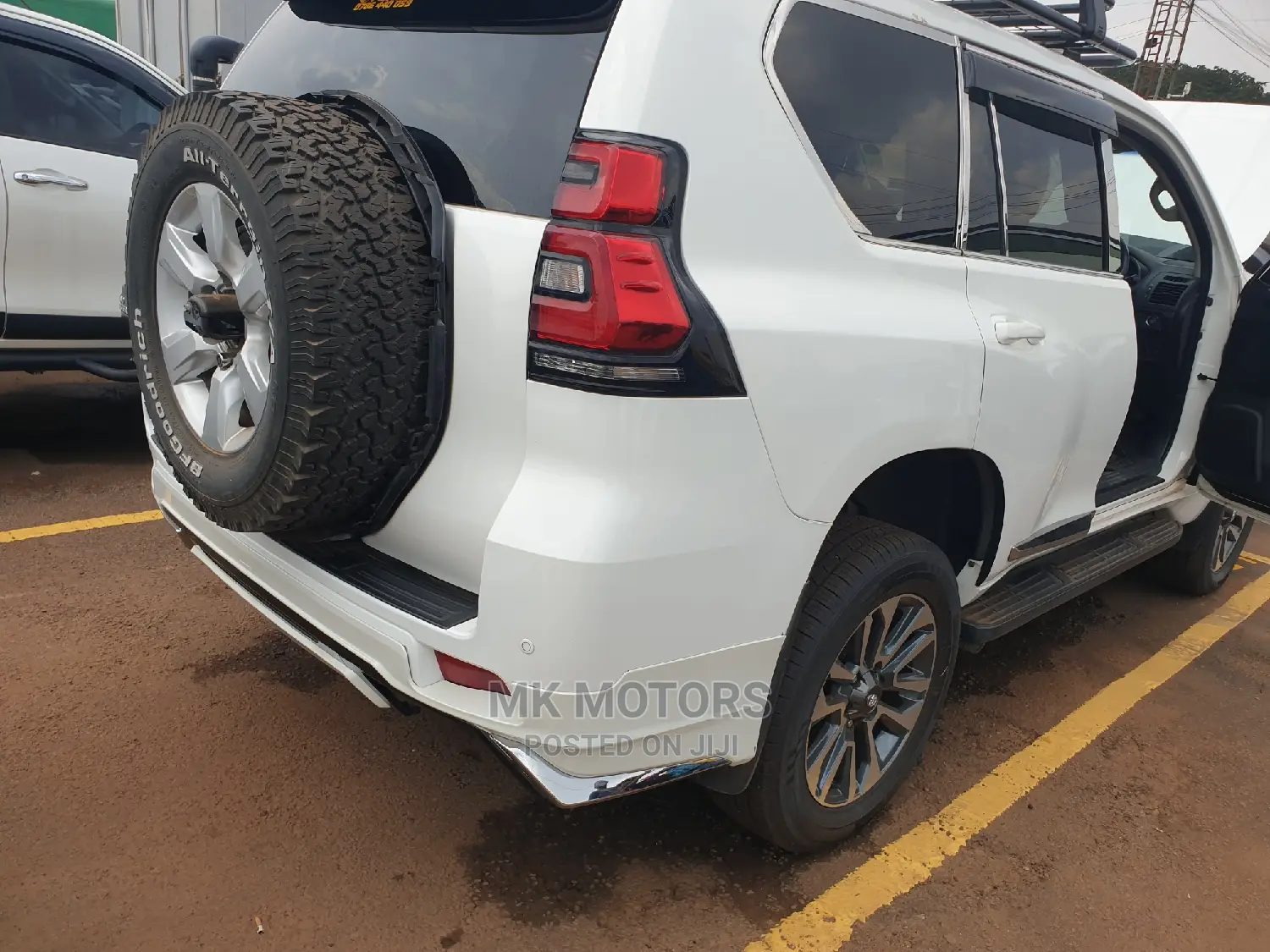 Toyota Land Cruiser Prado 2.8 2017 White