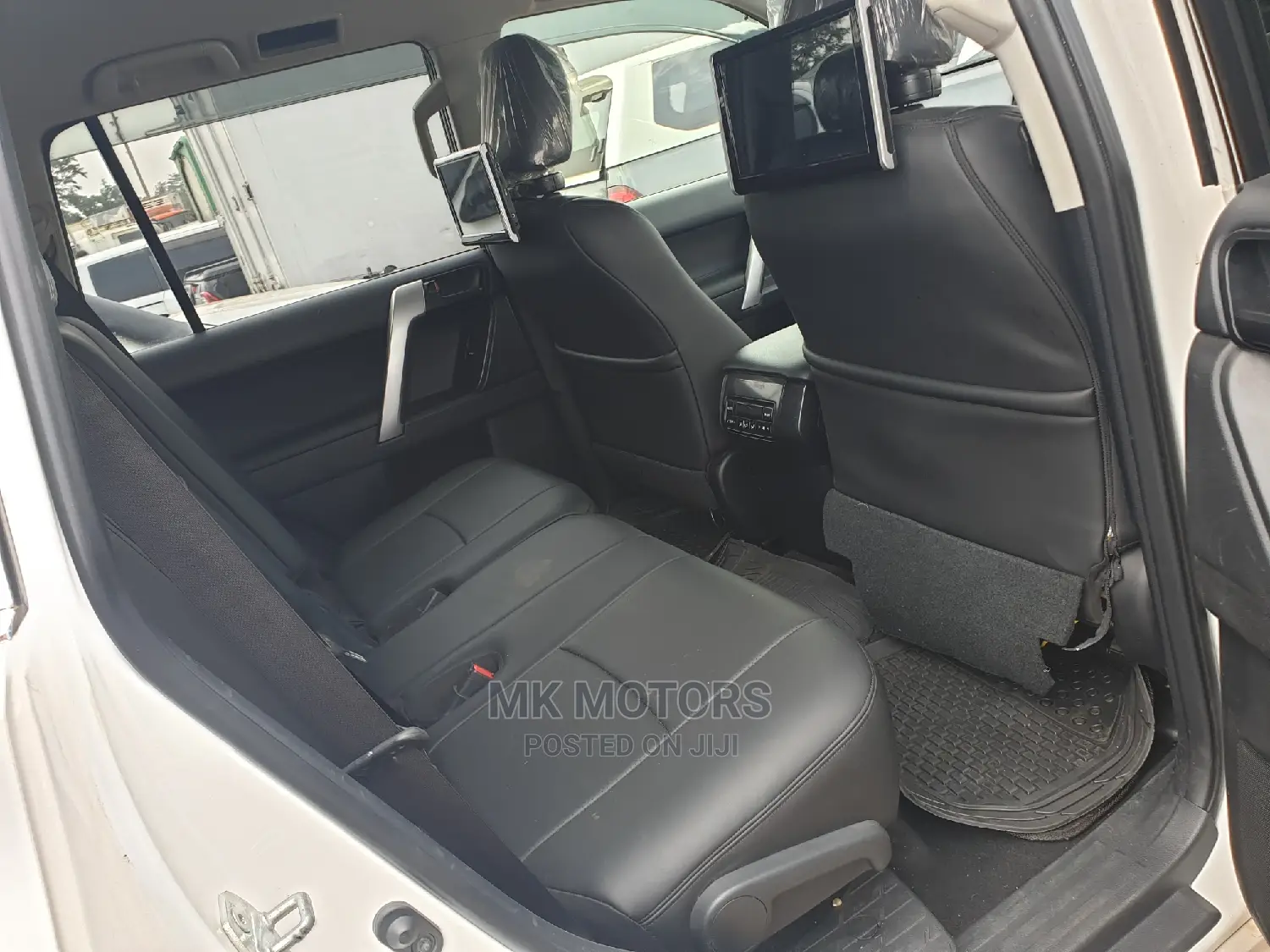 Toyota Land Cruiser Prado 2.8 2017 White