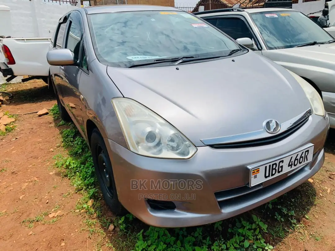 Toyota Wish 2004