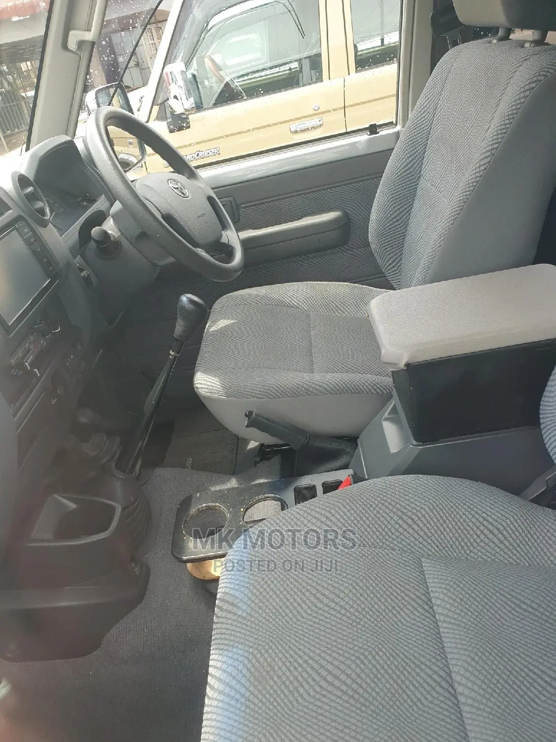 Toyota Land Cruiser 4.0 V6 DSL 2015 Gray