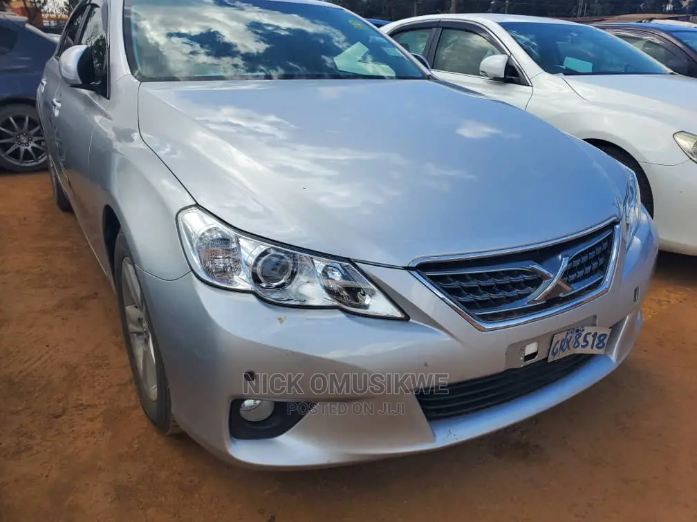 Toyota Mark X 2.5 AWD 2010