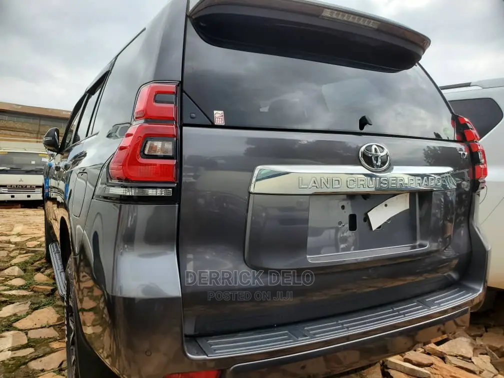 Toyota Land Cruiser Prado 2019