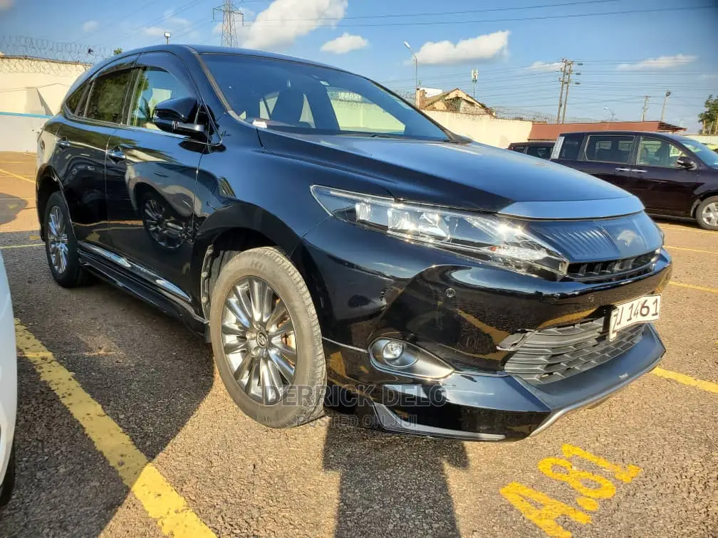 Toyota Harrier 2017