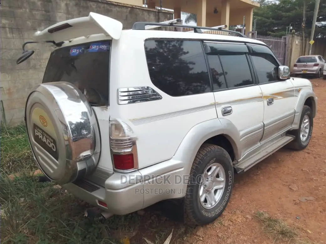 Toyota Land Cruiser Prado 2000