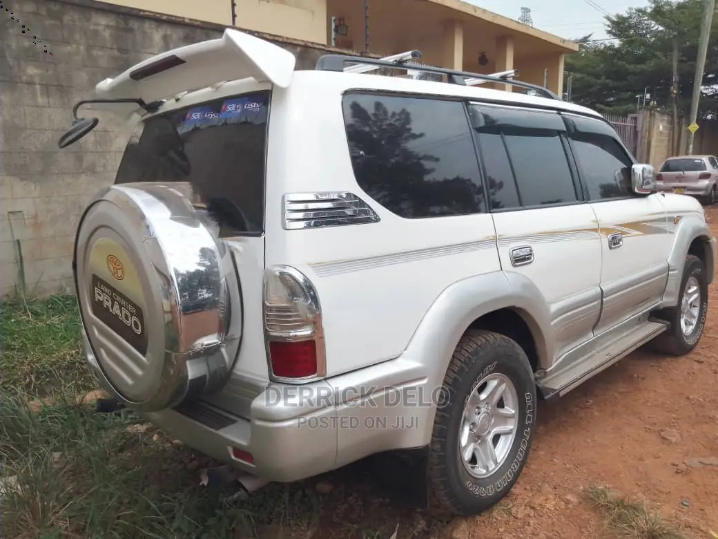 Toyota Land Cruiser Prado 2000